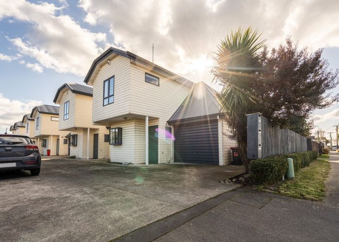  at 1/25 Braddon Street, Addington, Christchurch