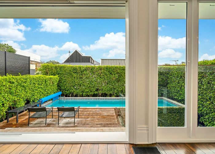  at 60 Hamilton Road, Herne Bay, Auckland