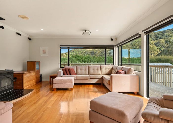  at 1276 Coast Road, Wainuiomata, Lower Hutt, Wellington