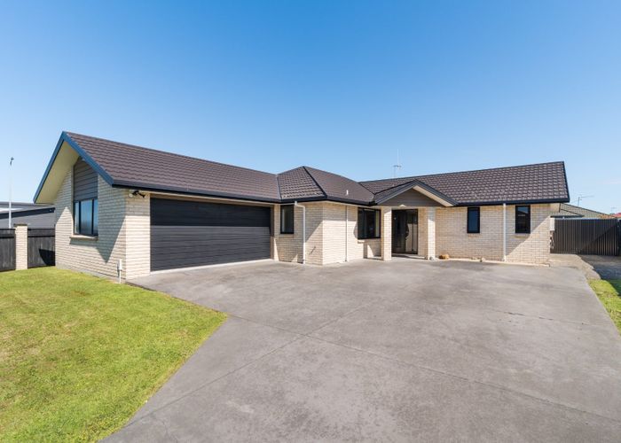  at 23 Geneva Terrace, Kelvin Grove, Palmerston North