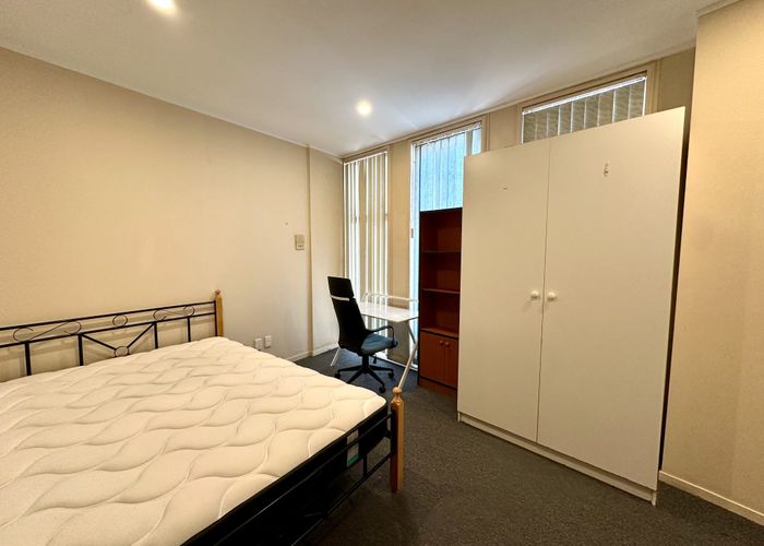  at 24A1/88 Cook Street, City Centre, Auckland City, Auckland