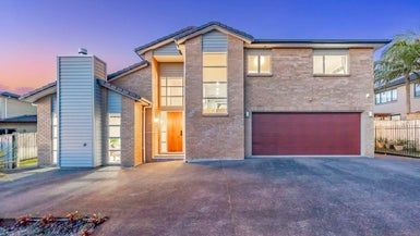  at 18 Loughros Place, Pinehill, Auckland