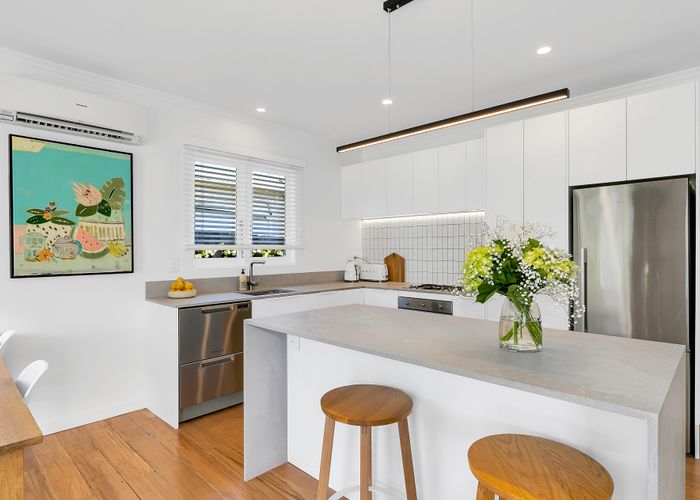  at 32 Saltaire Street, Avondale, Auckland