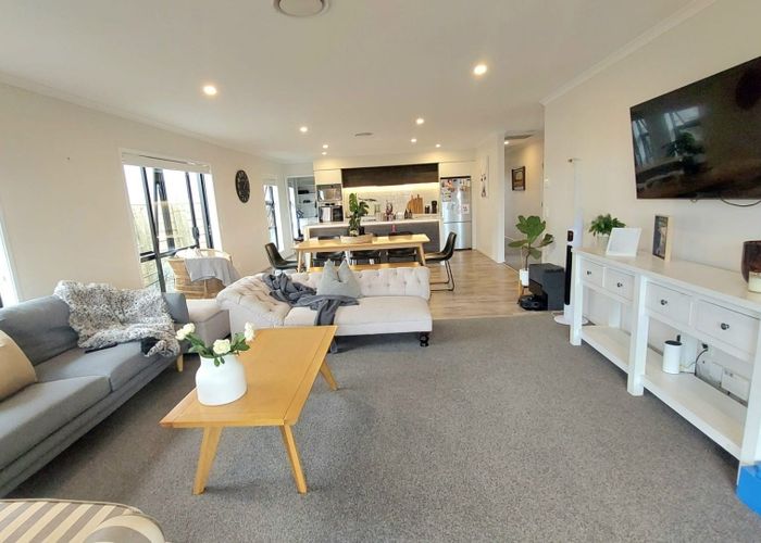  at 12 Lily Way, Pyes Pa, Tauranga