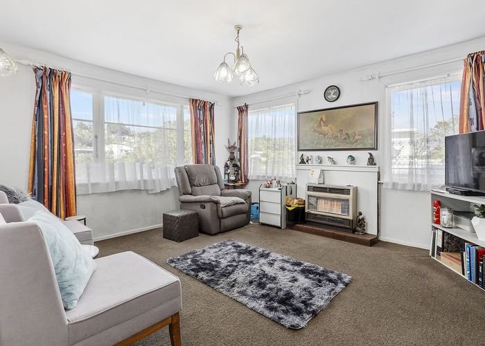  at 111 Newlands Road, Newlands, Wellington