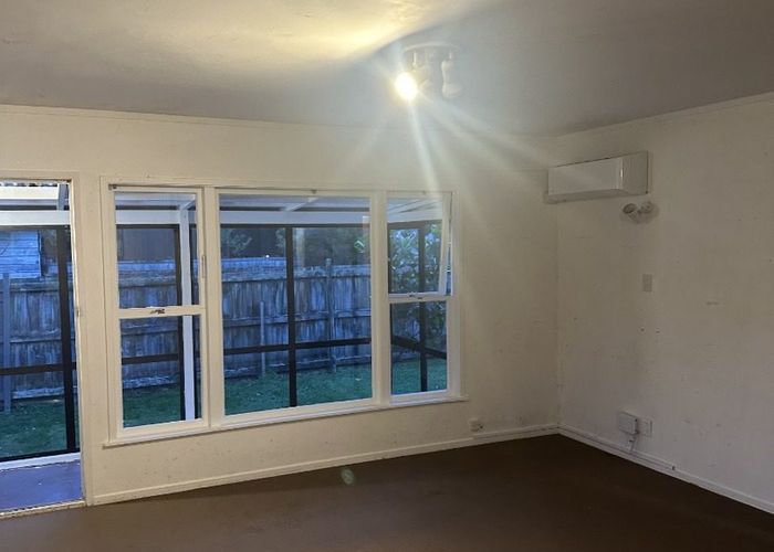  at 4/39 Miro Street, New Lynn, Waitakere City, Auckland