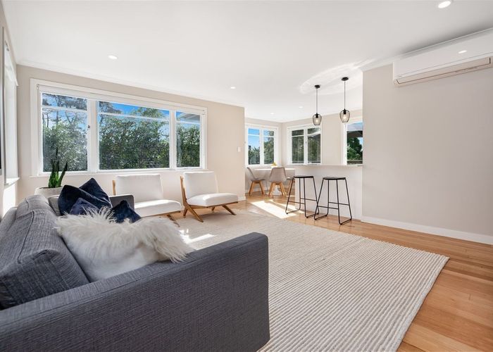  at 7 Beazley Place, Glendene, Waitakere City, Auckland