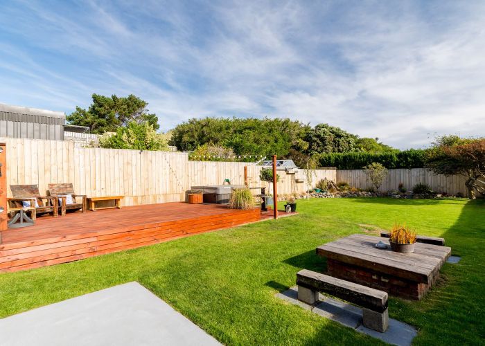  at 332 Tomahawk Road, Ocean Grove, Dunedin