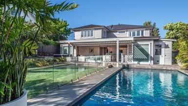  at 1 Cambridge Terrace, Devonport, Auckland