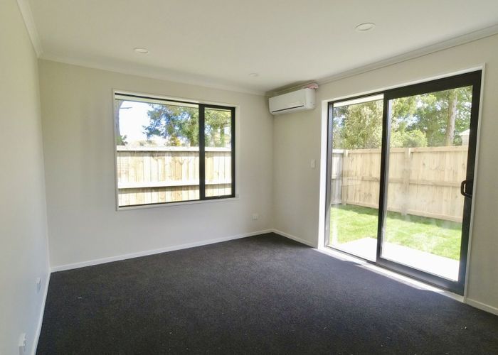  at 39 Regent Street, Silverdale, Hamilton