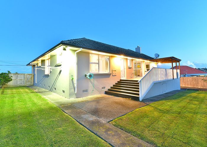  at 1/56 Woodlands Crescent, Browns Bay, Auckland