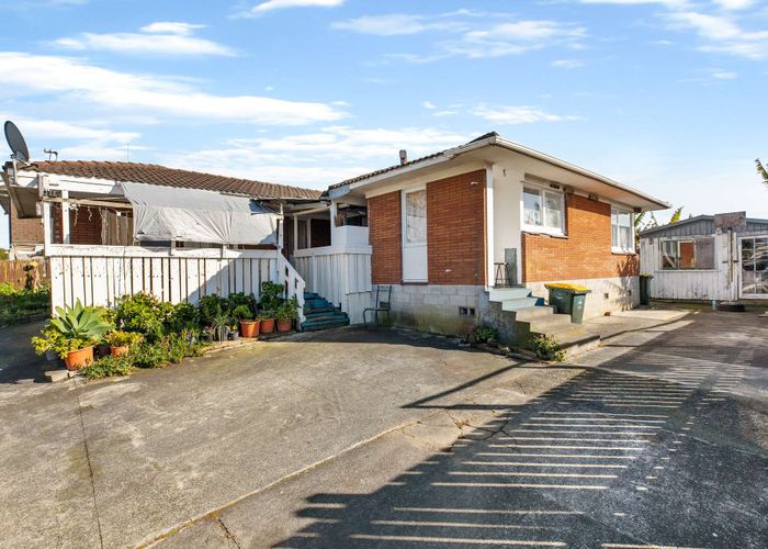  at 44 Mckinstry Avenue, Mangere East, Auckland