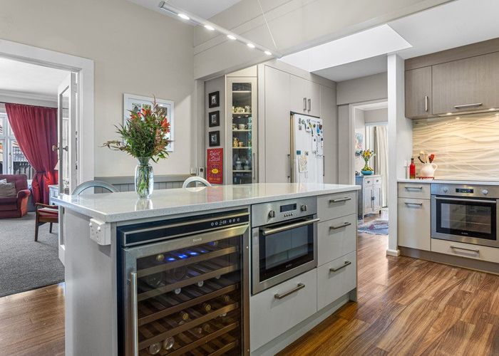  at 98 Knowles Street, St. Albans, Christchurch City, Canterbury