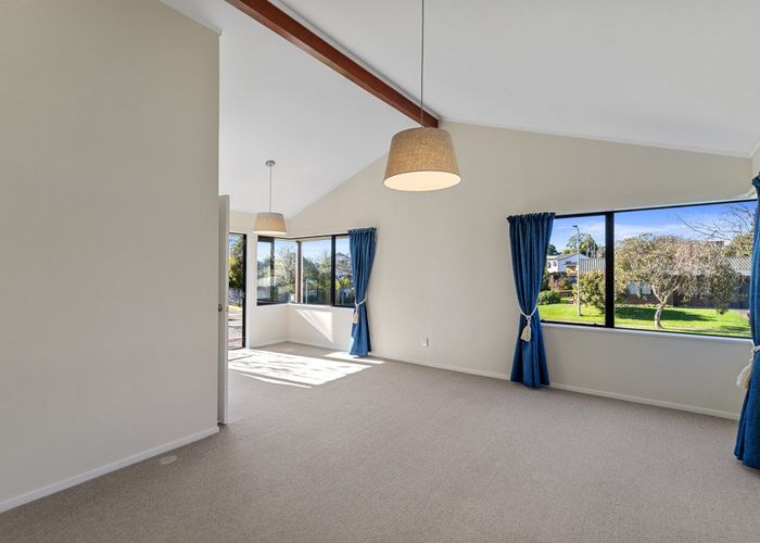  at 2 Judena Place, Pukete, Hamilton