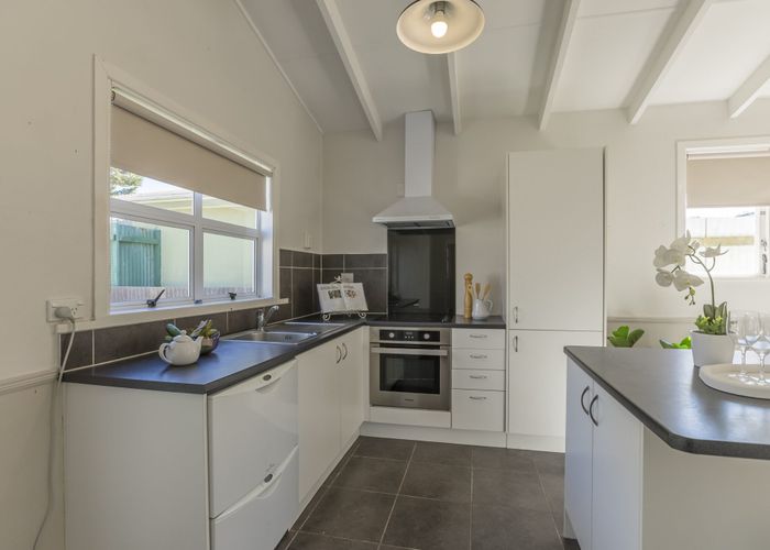  at 7 Watson Drive, Paraparaumu Beach, Kapiti Coast, Wellington