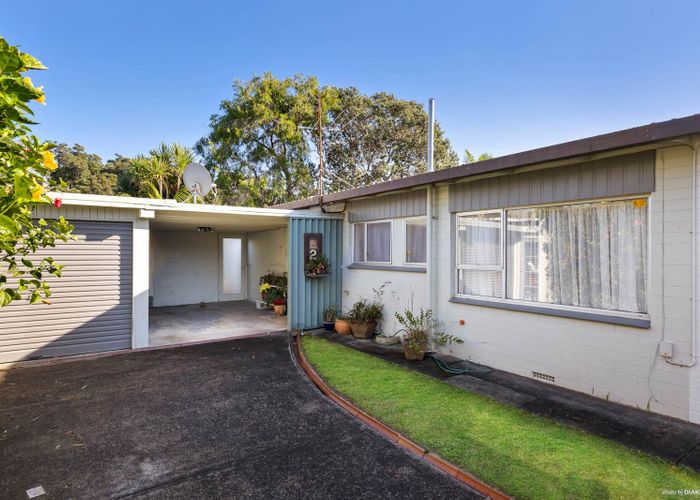  at 2/15 Omana Road, Milford, Auckland