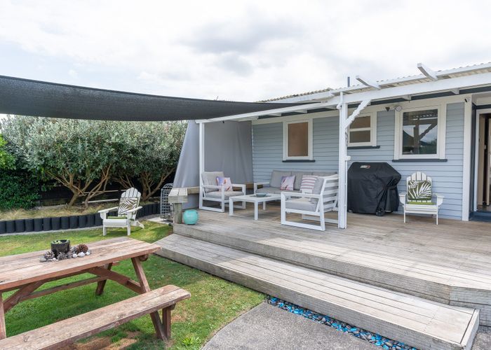  at 37 Yvonne Street, Melville, Hamilton