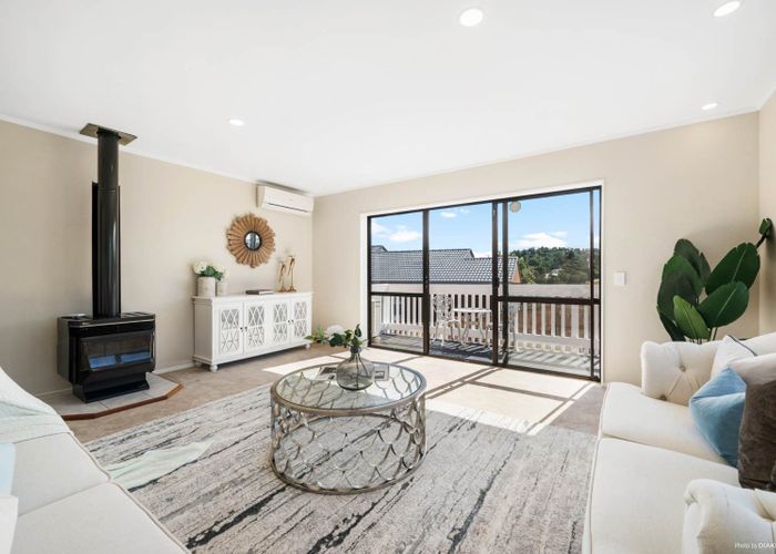  at 90 Seaview Road, Glenfield, Auckland