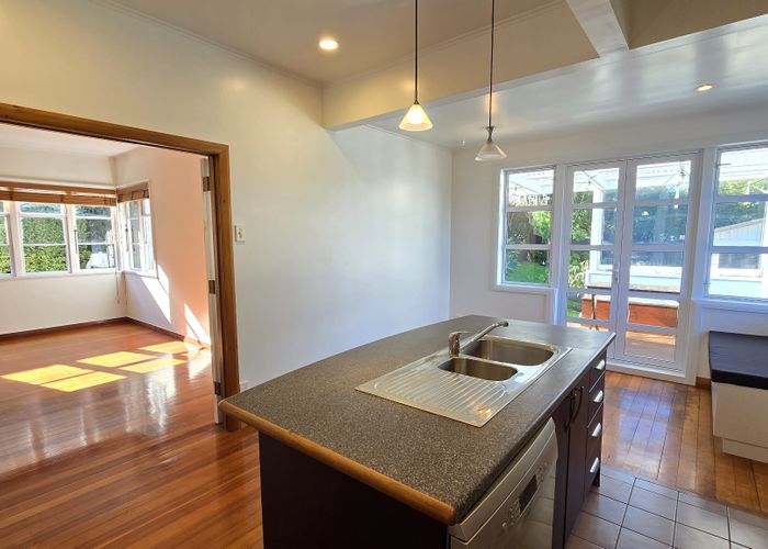  at 25 Mariri Road, Onehunga, Auckland