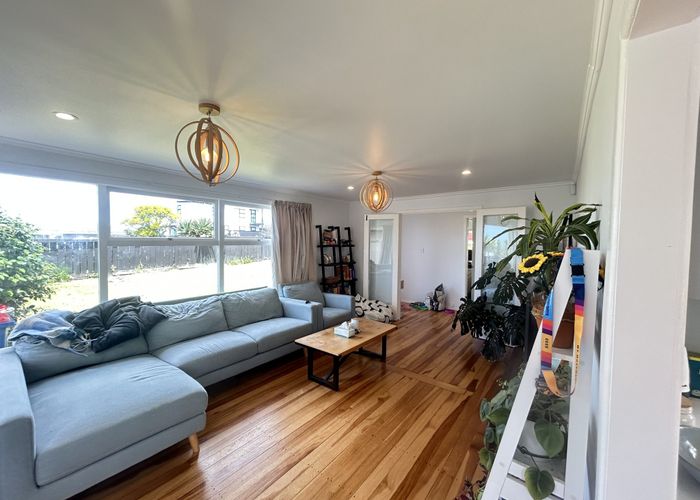  at 35A Arran Rd, Browns Bay, North Shore City, Auckland