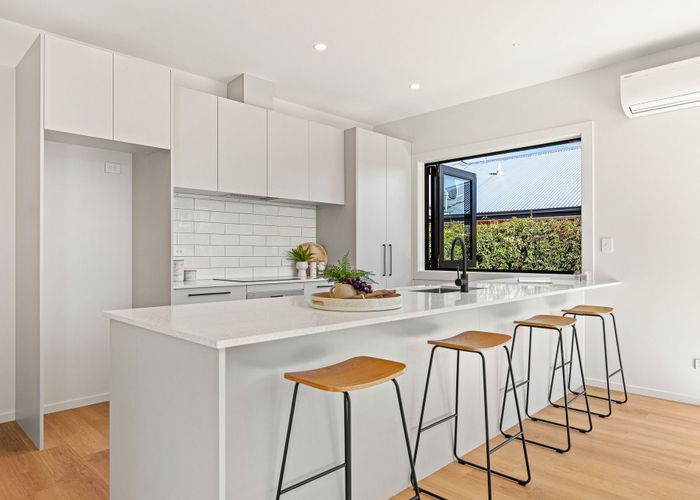  at 37 Sullivan Avenue, Woolston, Christchurch City, Canterbury