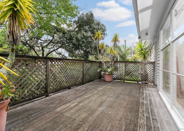  at 2/73 Watling Street, Mount Eden, Auckland