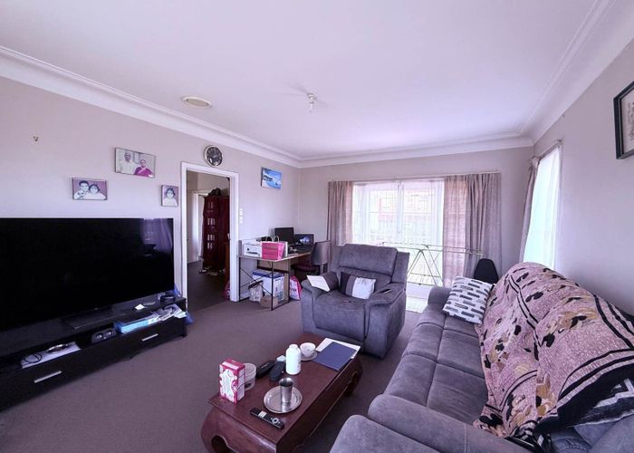  at 391 Richardson Road, Mount Roskill, Auckland City, Auckland
