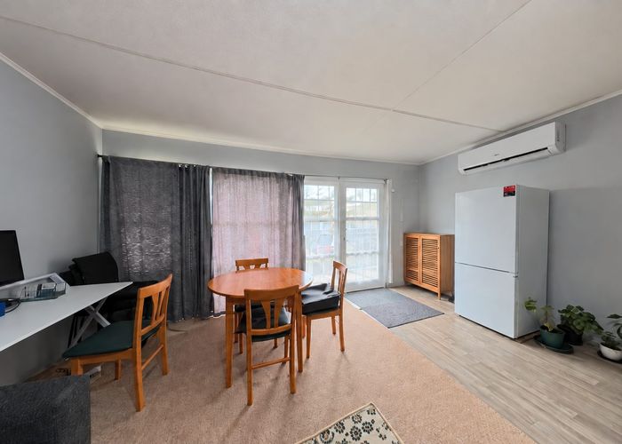 at 4/8 Lowestoft Place, West End, Palmerston North, Manawatu / Whanganui