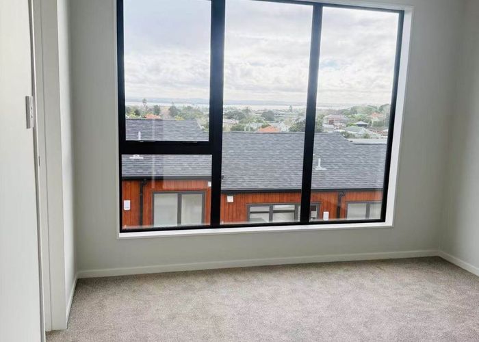  at 5/1026 New North Road, Mount Albert, Auckland City, Auckland