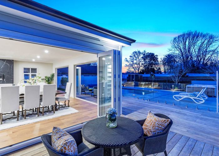  at 19 Oak Manor Drive, Albany, North Shore City, Auckland