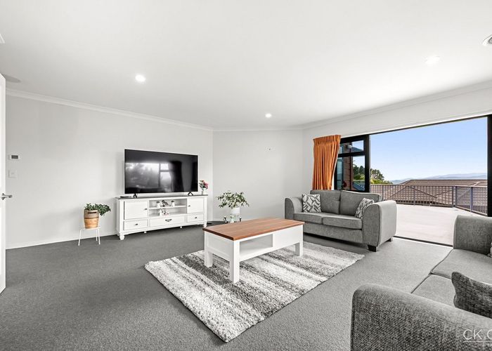  at 9 Fernridge Way, Tirohanga, Lower Hutt, Wellington