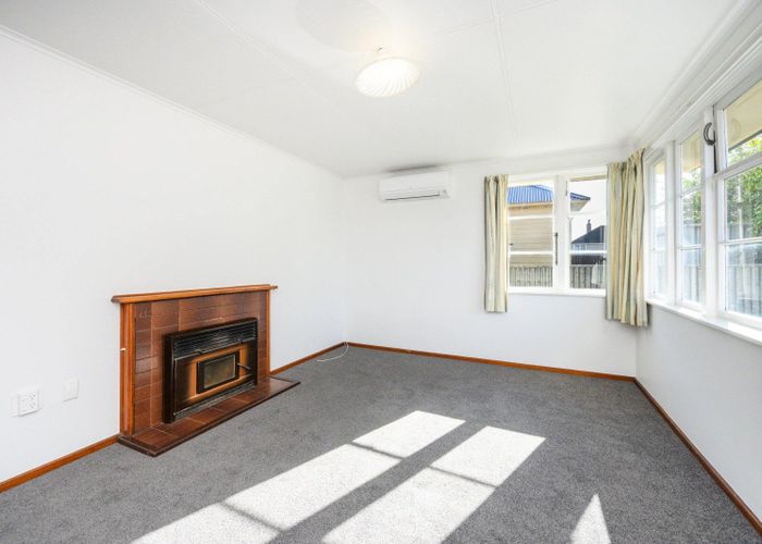  at 3 Forth Terrace, Roslyn, Palmerston North, Manawatu / Whanganui