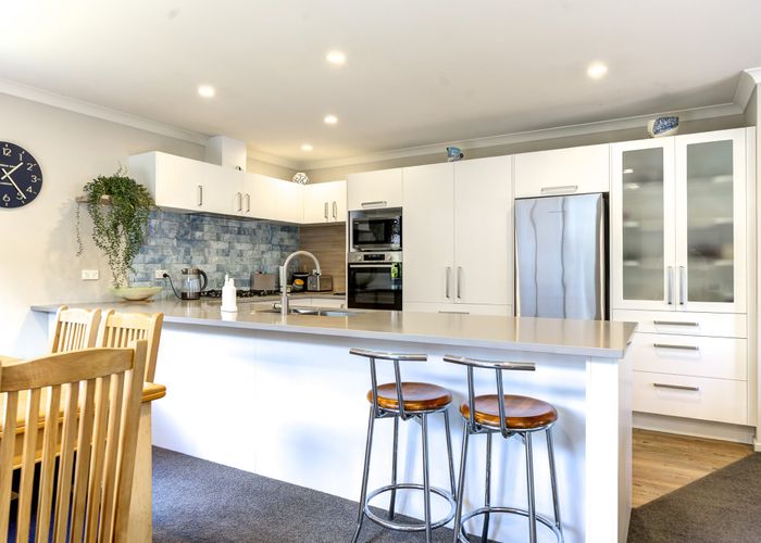  at 35 Haswell Place, Huntington, Hamilton