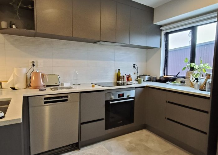 at 1/9 Donovan Ave, Massey, Waitakere City, Auckland