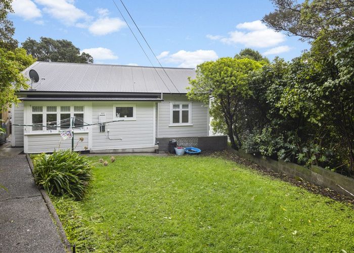  at 34 Volga Street, Island Bay, Wellington