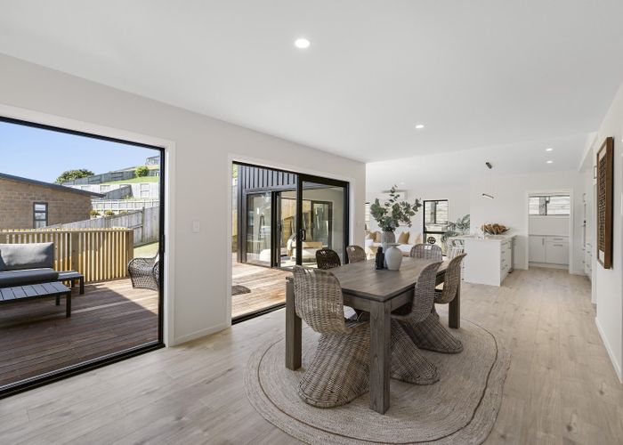  at 12 Bob Carter Place, Welcome Bay, Tauranga
