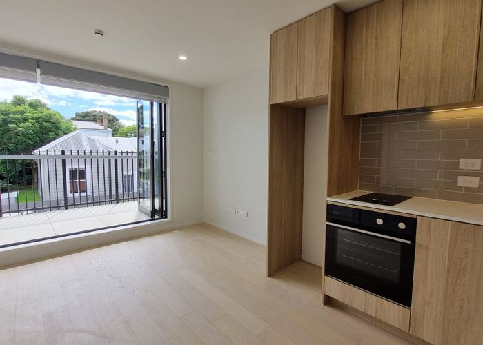  at 4B/124 Taylors Road, Mount Albert, Auckland City, Auckland