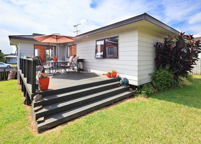  at 28A Gosford Drive, Botany Downs, Manukau City, Auckland