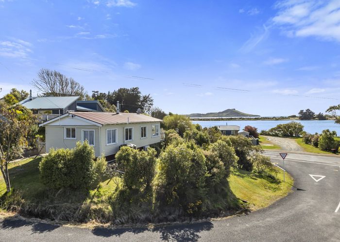  at 81 Stornoway Street, Karitane, Waikouaiti