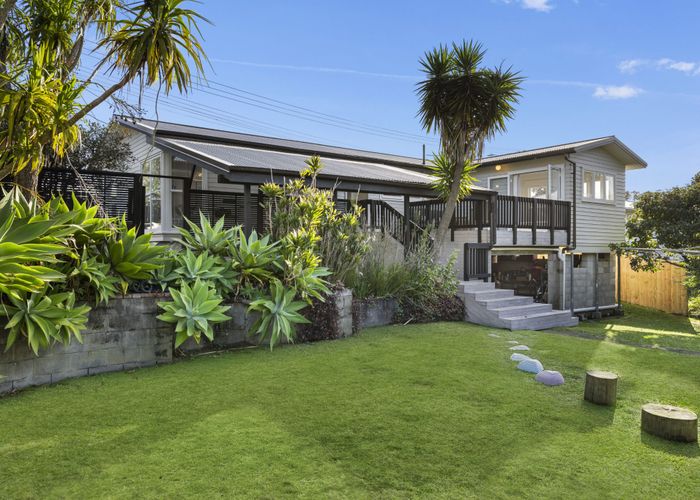  at 277 Rangatira Road, Beach Haven, Auckland