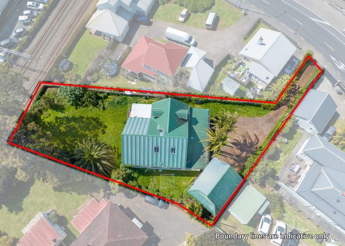  at 3 Sandringham Road, Mount Eden, Auckland