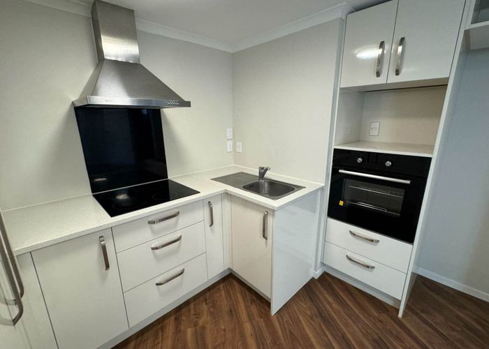  at 40a Glennandrew Drive, Half Moon Bay, Manukau City, Auckland