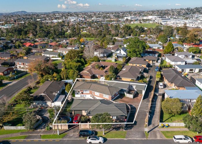  at 70 Sturges Road, Henderson, Waitakere City, Auckland