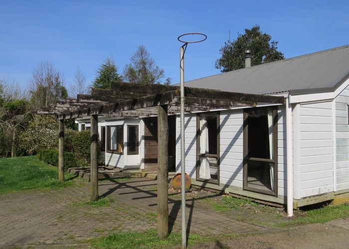  at 189 Te Waitere Road, Taharoa