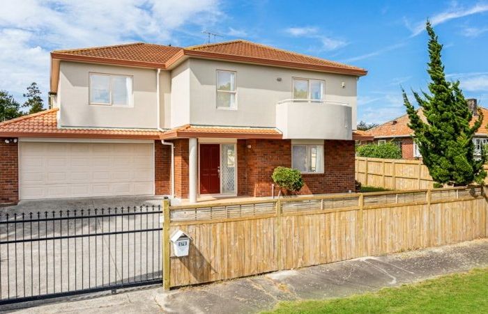  at 17E Cradock Street, Avondale, Auckland