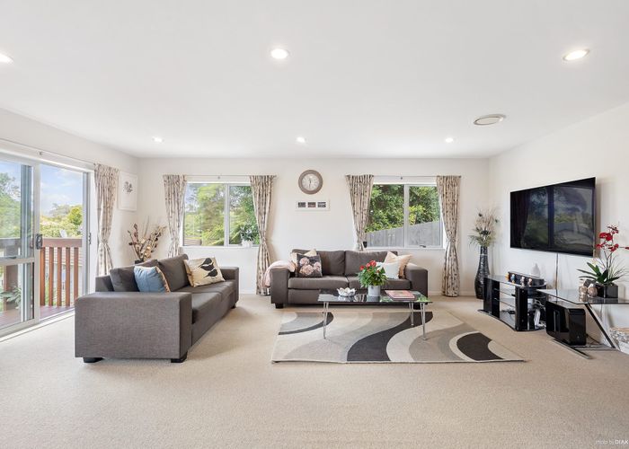  at 1/15 Cherry Tree Place, Massey, Waitakere