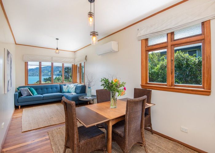  at 30 Wharfdale Street, Macandrew Bay, Dunedin