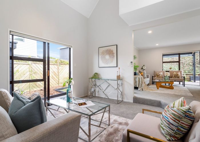  at 2/60 Hillcrest Avenue, Hillcrest, Auckland