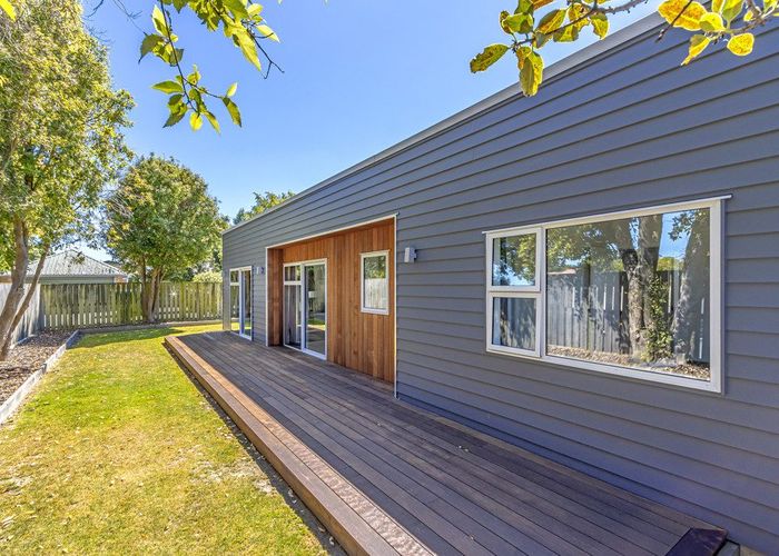  at 4 Wanaka Place, Mairehau, Christchurch
