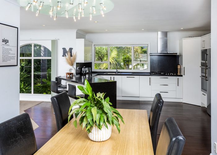  at 9 Falstone Lane, Browns Bay, North Shore City, Auckland